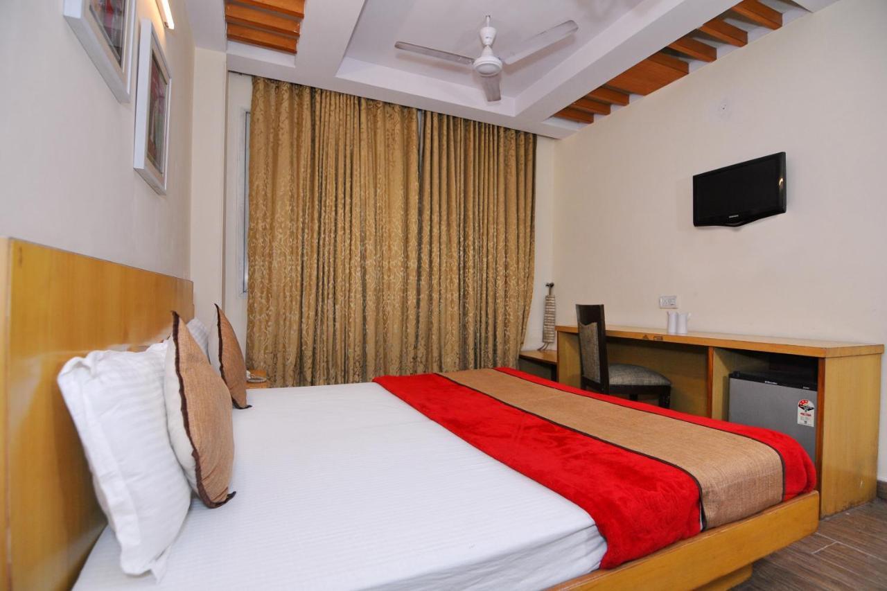 דלהי Hotel Tjs Grand מראה חיצוני תמונה