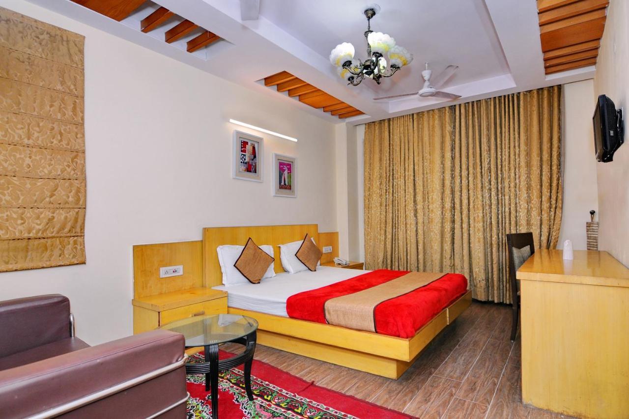 דלהי Hotel Tjs Grand מראה חיצוני תמונה